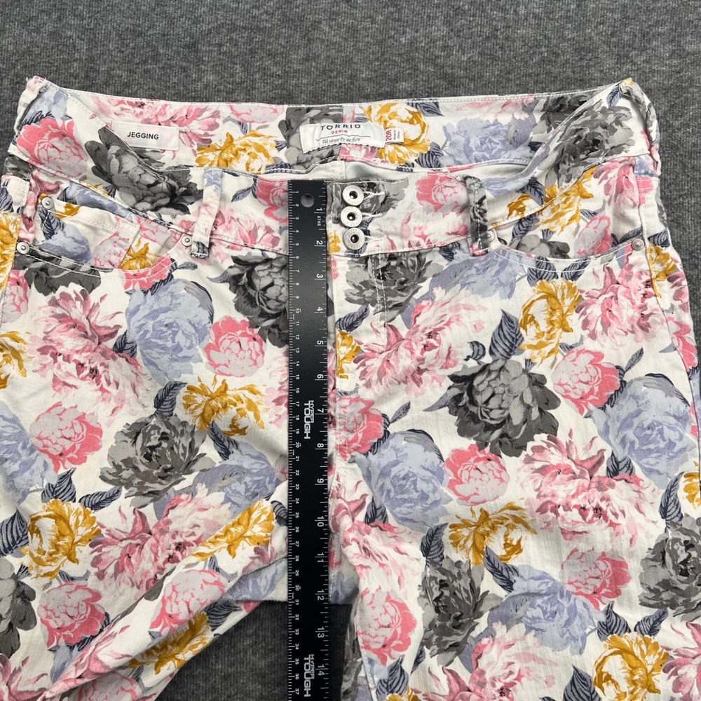 Torrid Denim Floral Print Jeggings Womens 20R Pink Yellow Blue Skinny High Rise - Picture 13 of 16